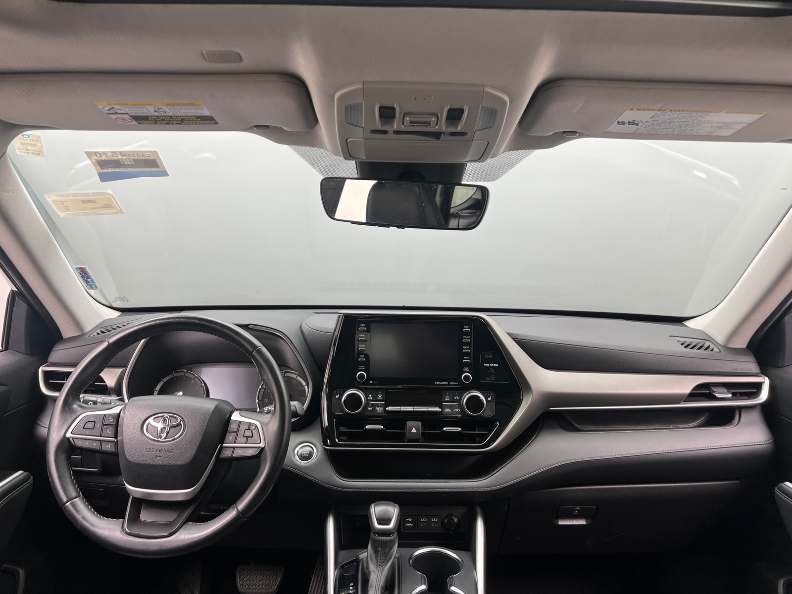 Thumbnail: 2022 Toyota Highlander - 2
