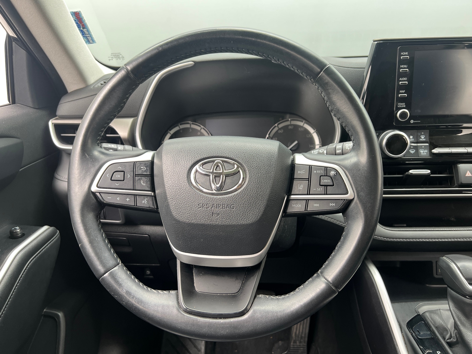 Thumbnail: 2022 Toyota Highlander - 4