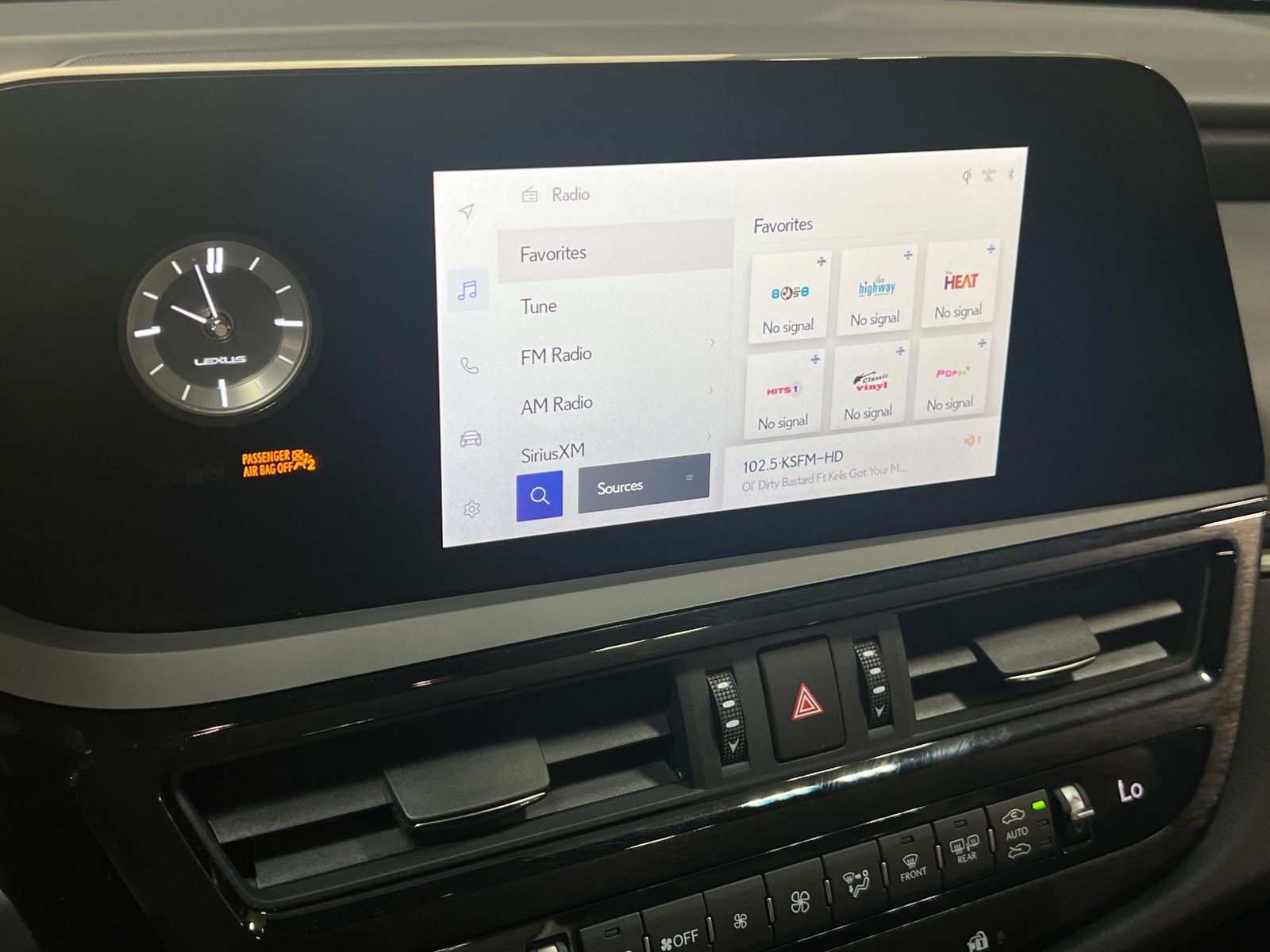 Thumbnail: 2023 Lexus ES - 3