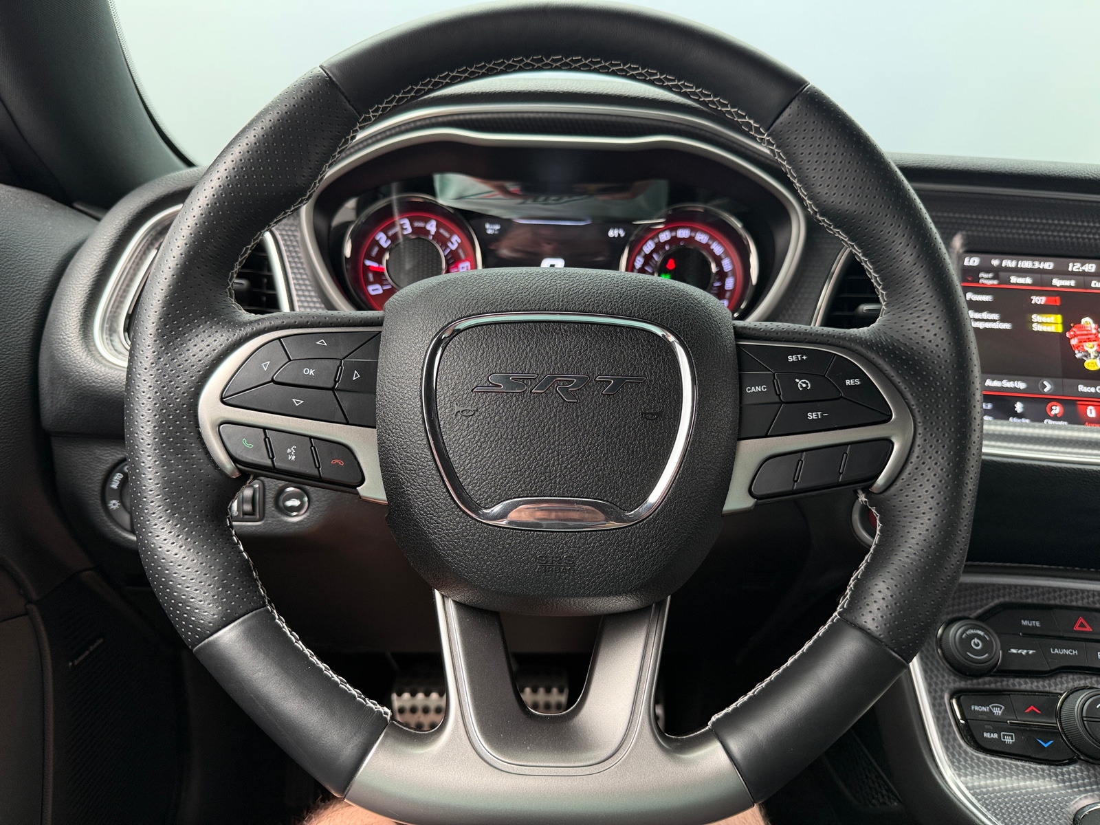 Thumbnail: 2018 Dodge Challenger - 3
