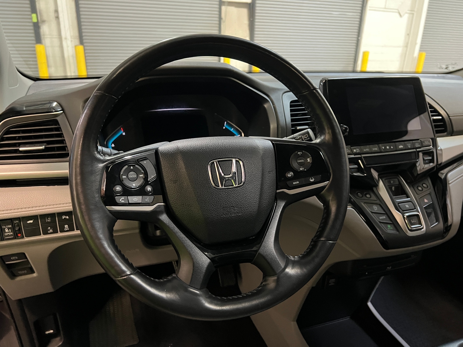 Thumbnail: 2018 Honda Odyssey - 4