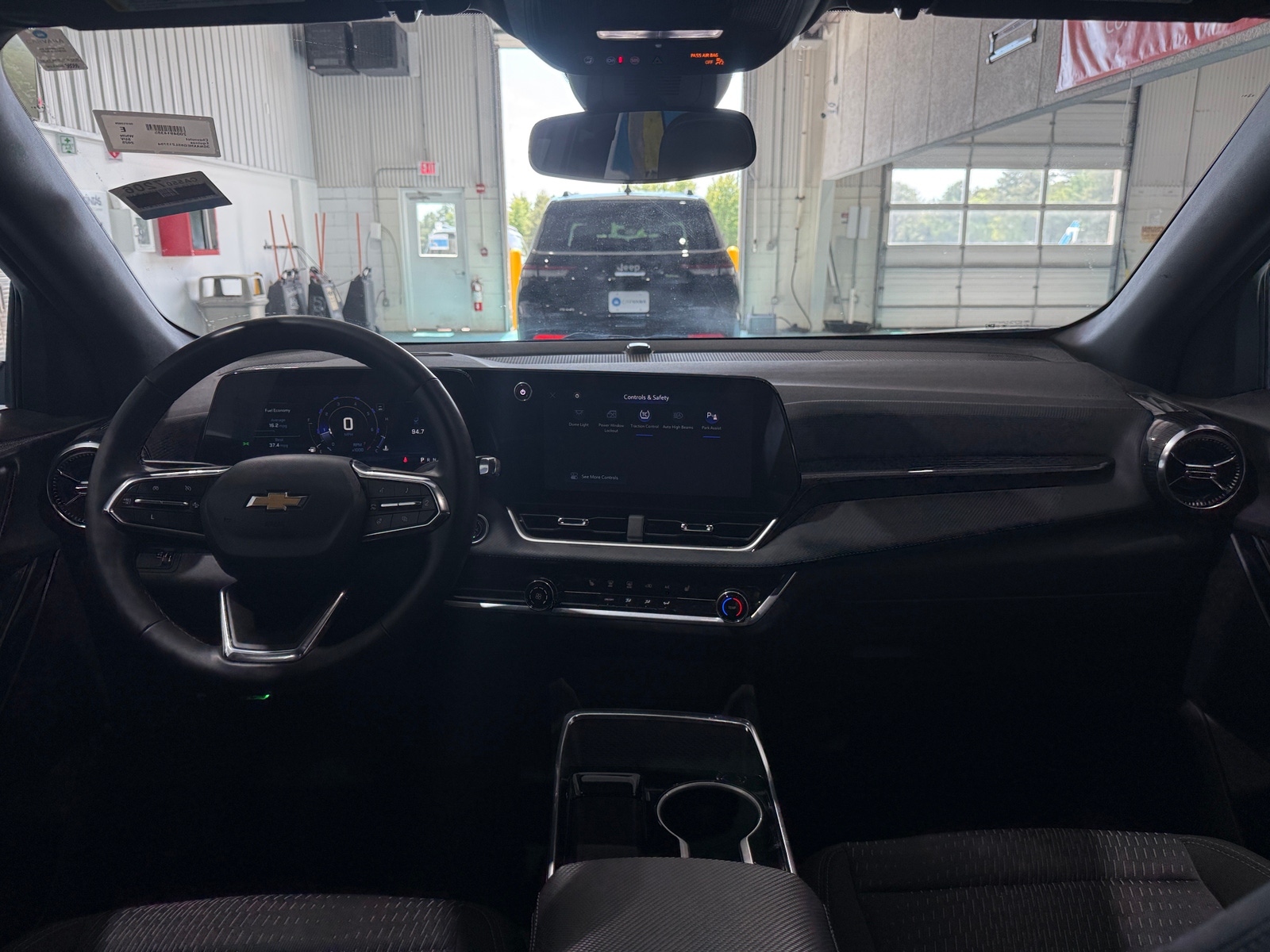 Thumbnail: 2025 Chevrolet Equinox - 3