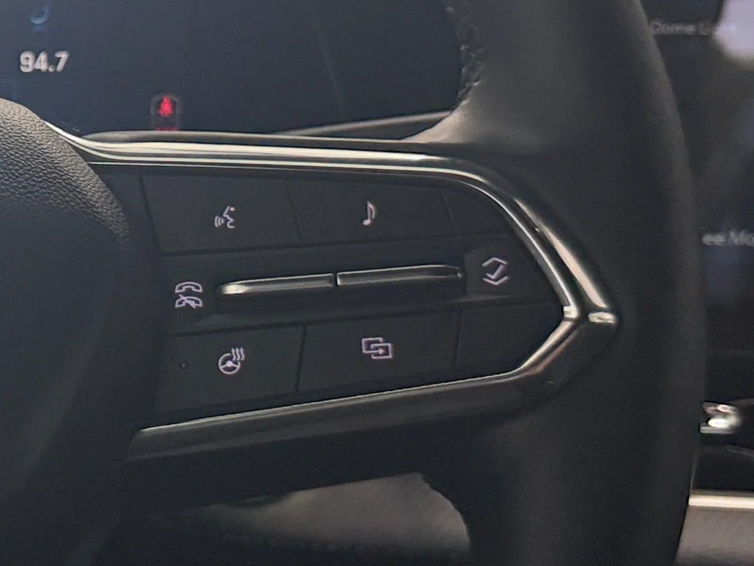 2025 Chevrolet Equinox LT - Photo 17