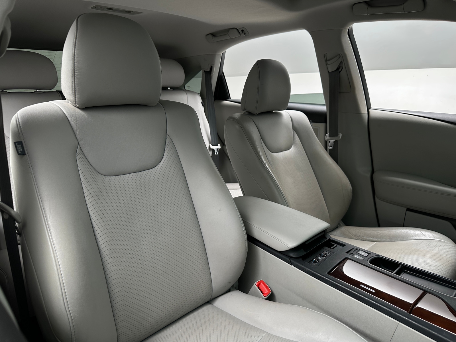 Thumbnail: 2011 Lexus RX - 2