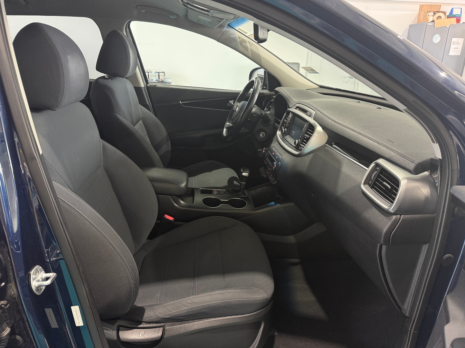 Thumbnail: 2019 Kia Sorento - 2