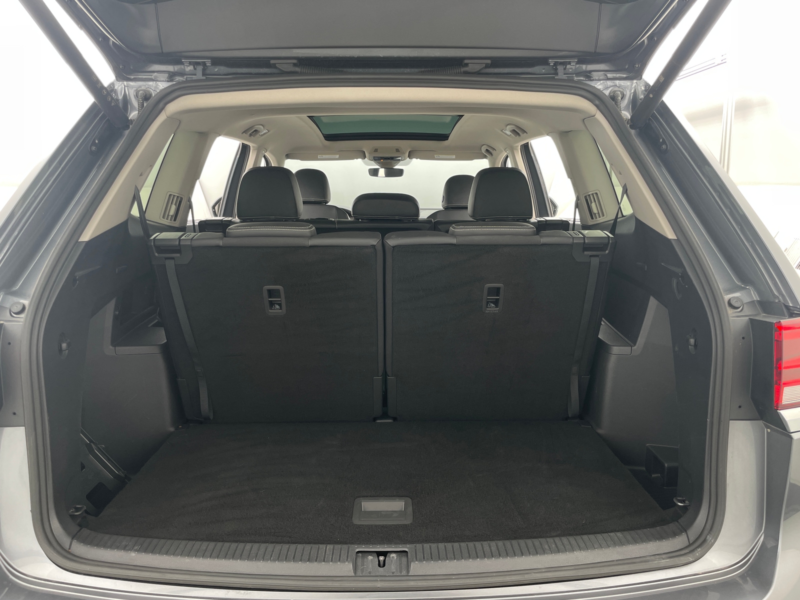 Thumbnail: 2025 Volkswagen Atlas - 6