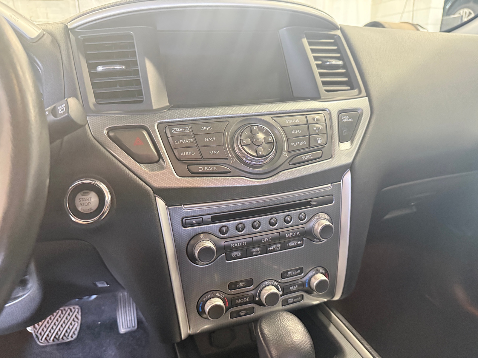 Thumbnail: 2019 Nissan Pathfinder - 3