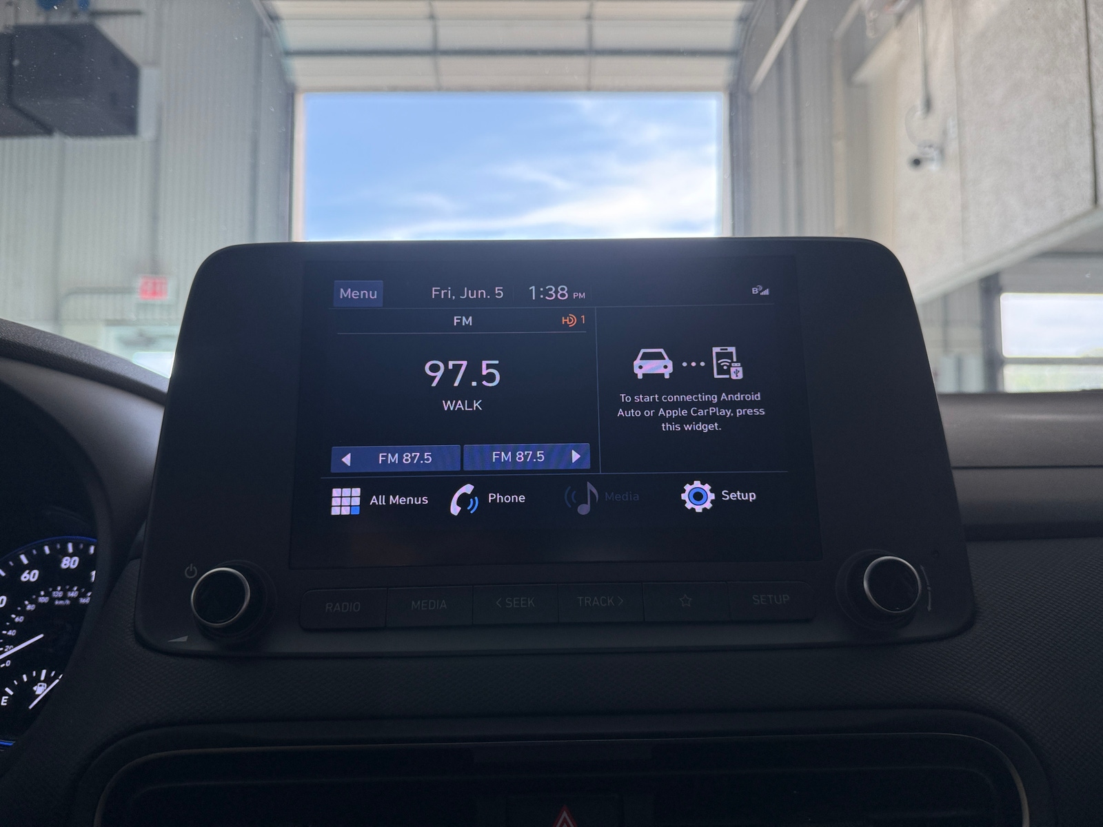 Thumbnail: 2022 Hyundai Kona - 4
