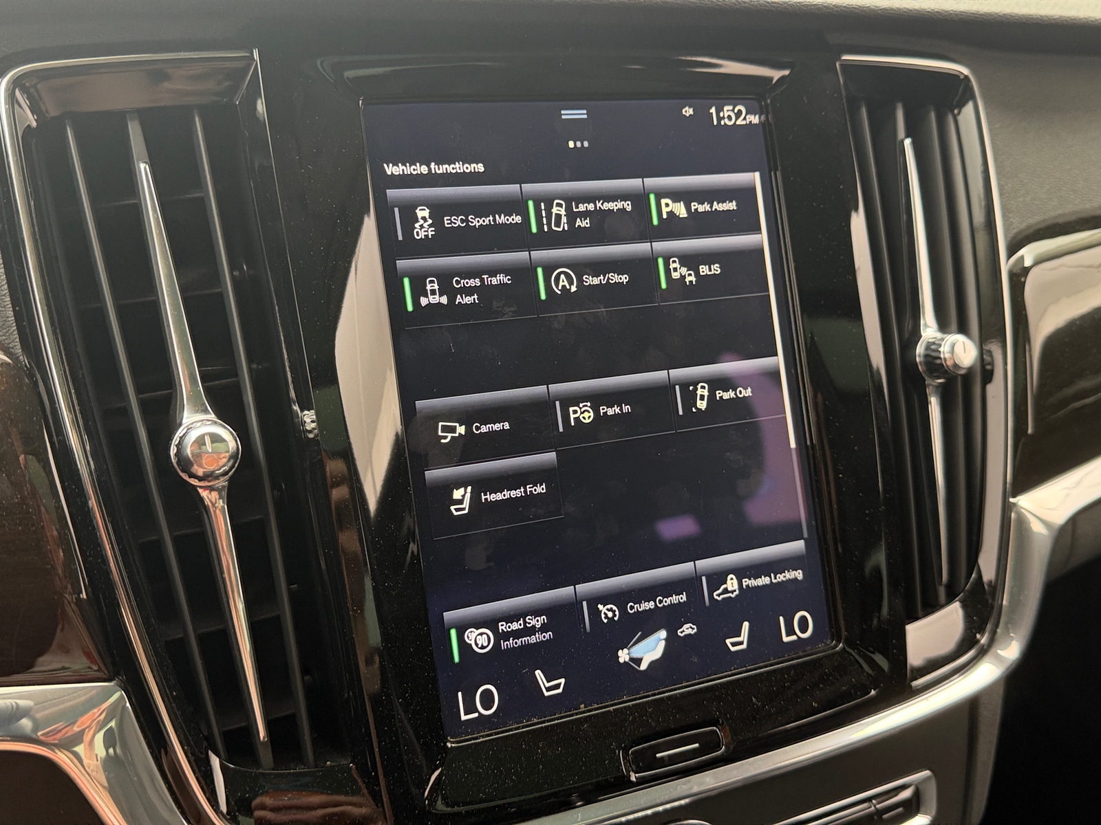 Thumbnail: 2018 Volvo S90 - 3