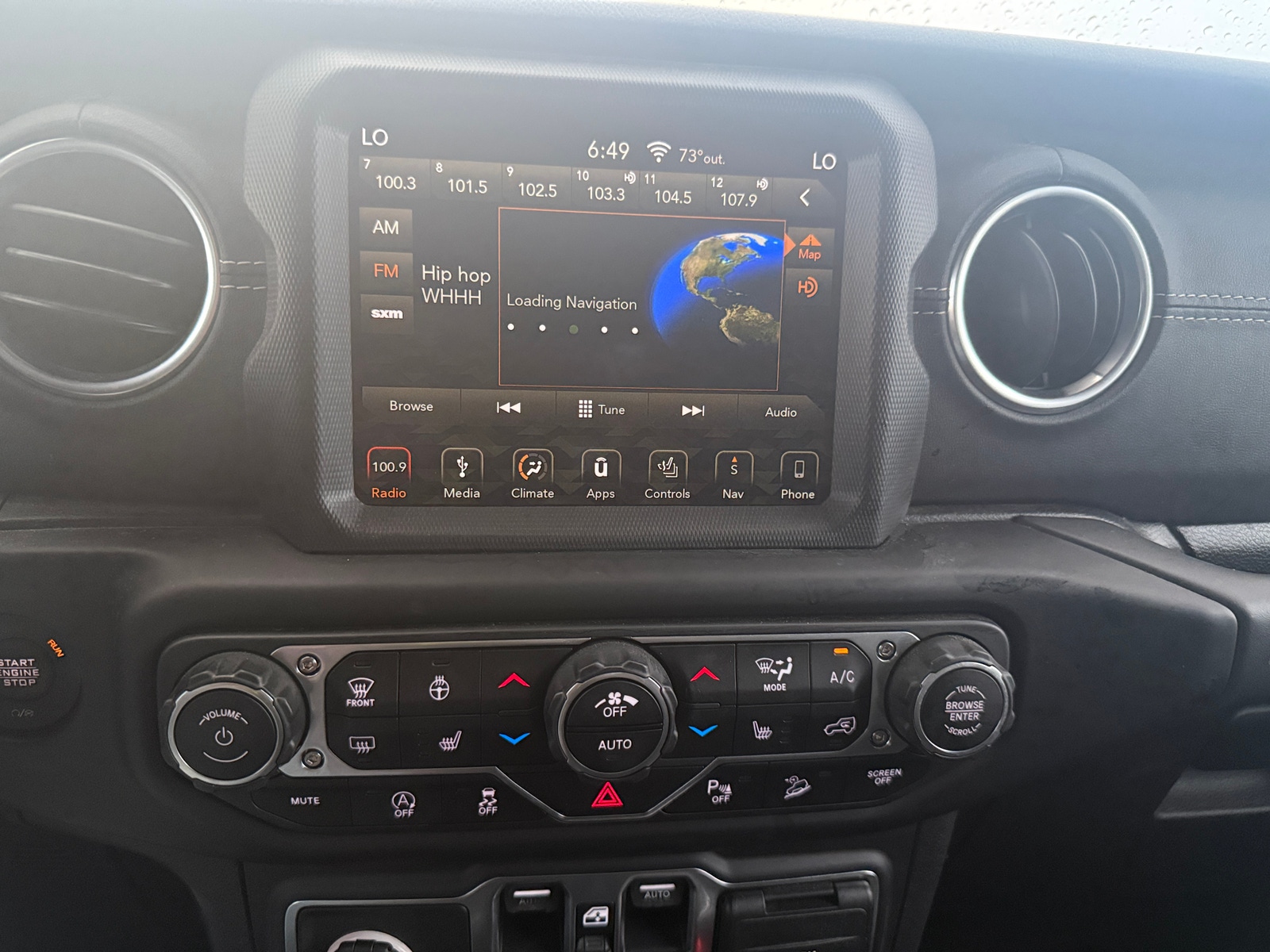 Thumbnail: 2019 Jeep Wrangler - 3