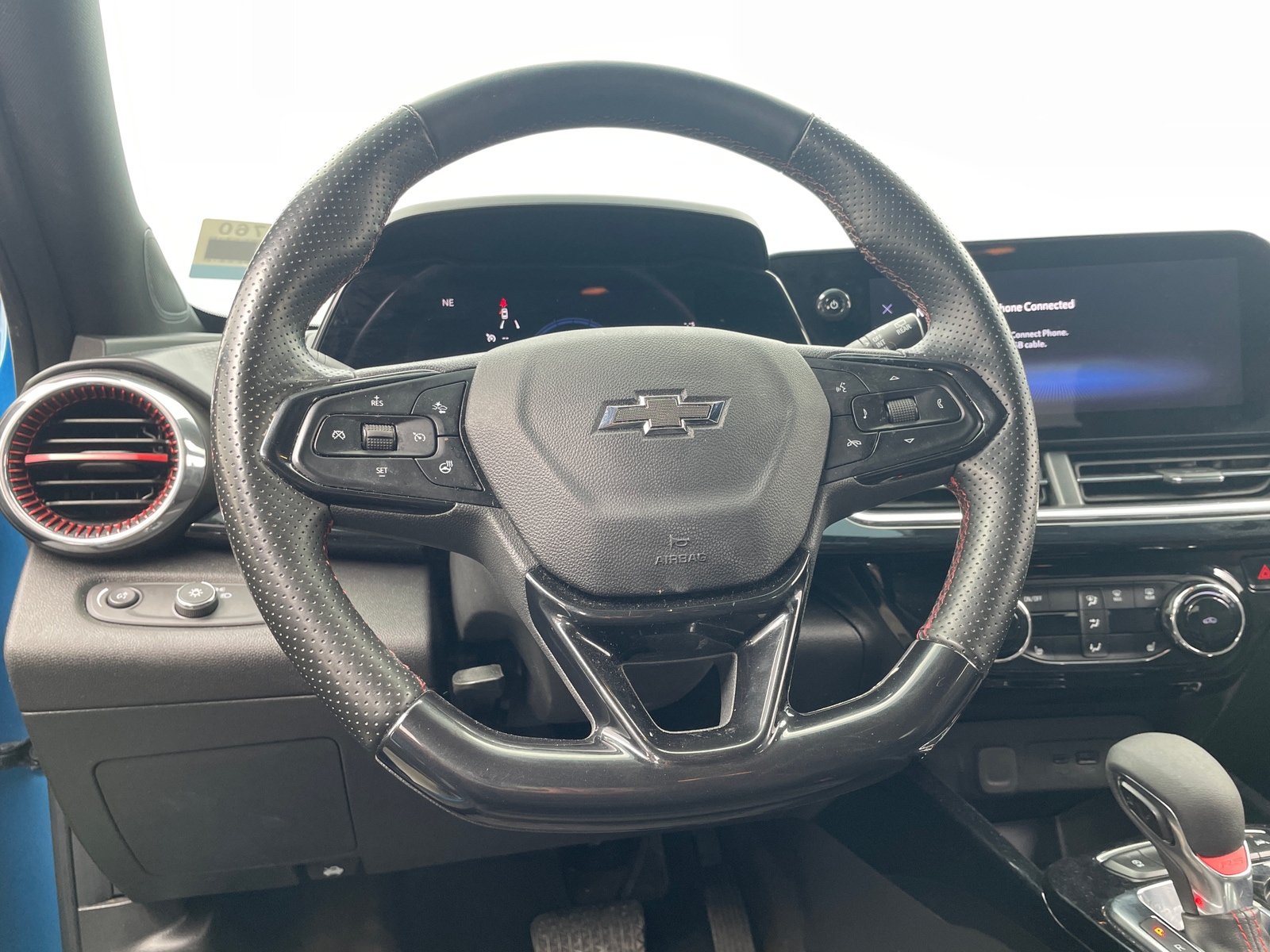 Thumbnail: 2025 Chevrolet Trax - 4