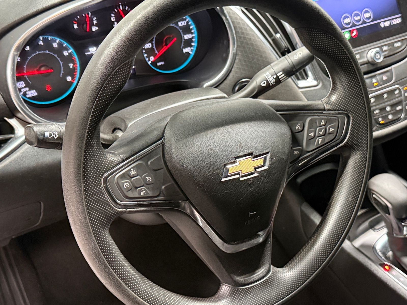 Thumbnail: 2021 Chevrolet Malibu - 5