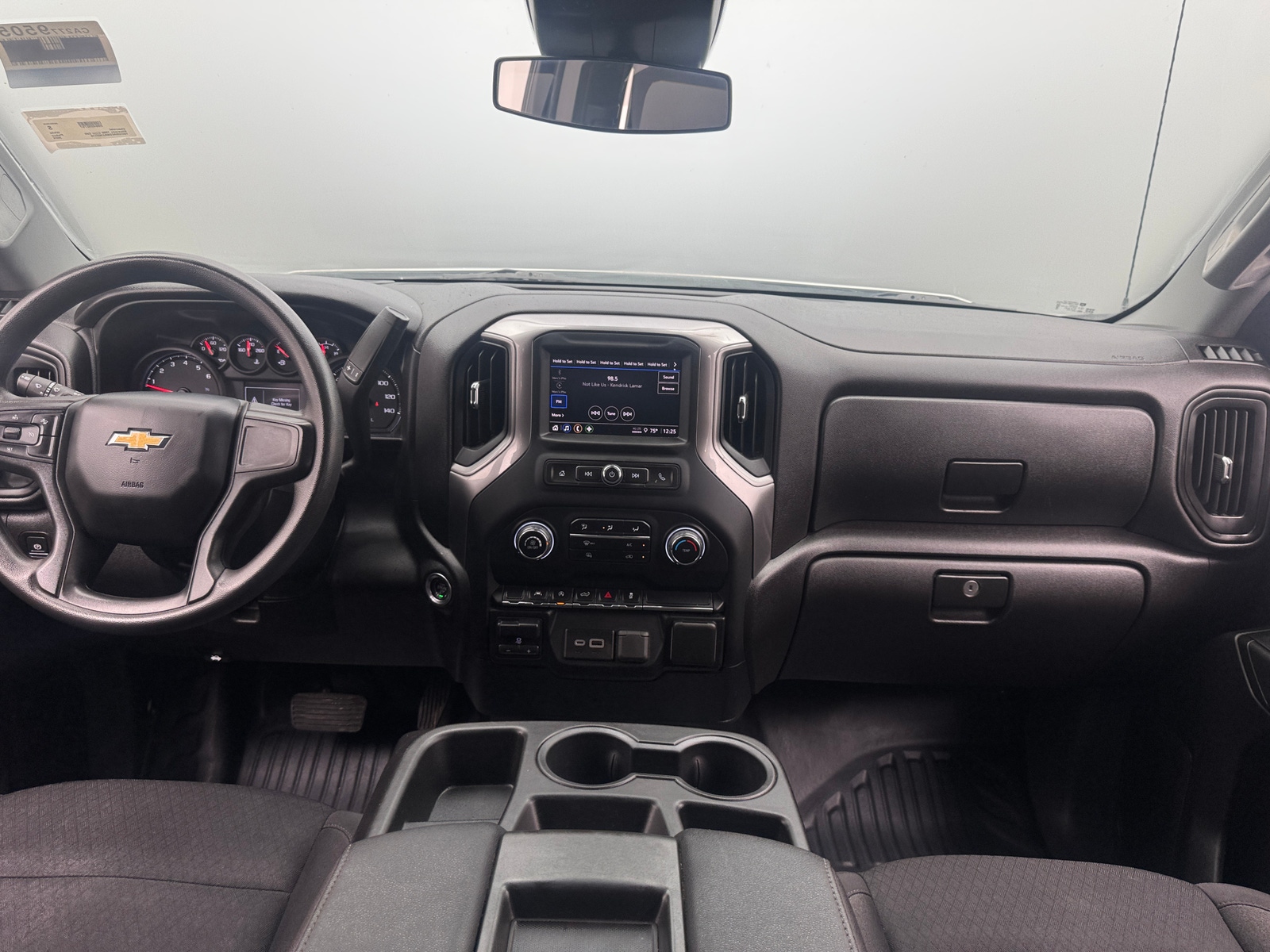Thumbnail: 2024 Chevrolet Silverado 1500 - 3