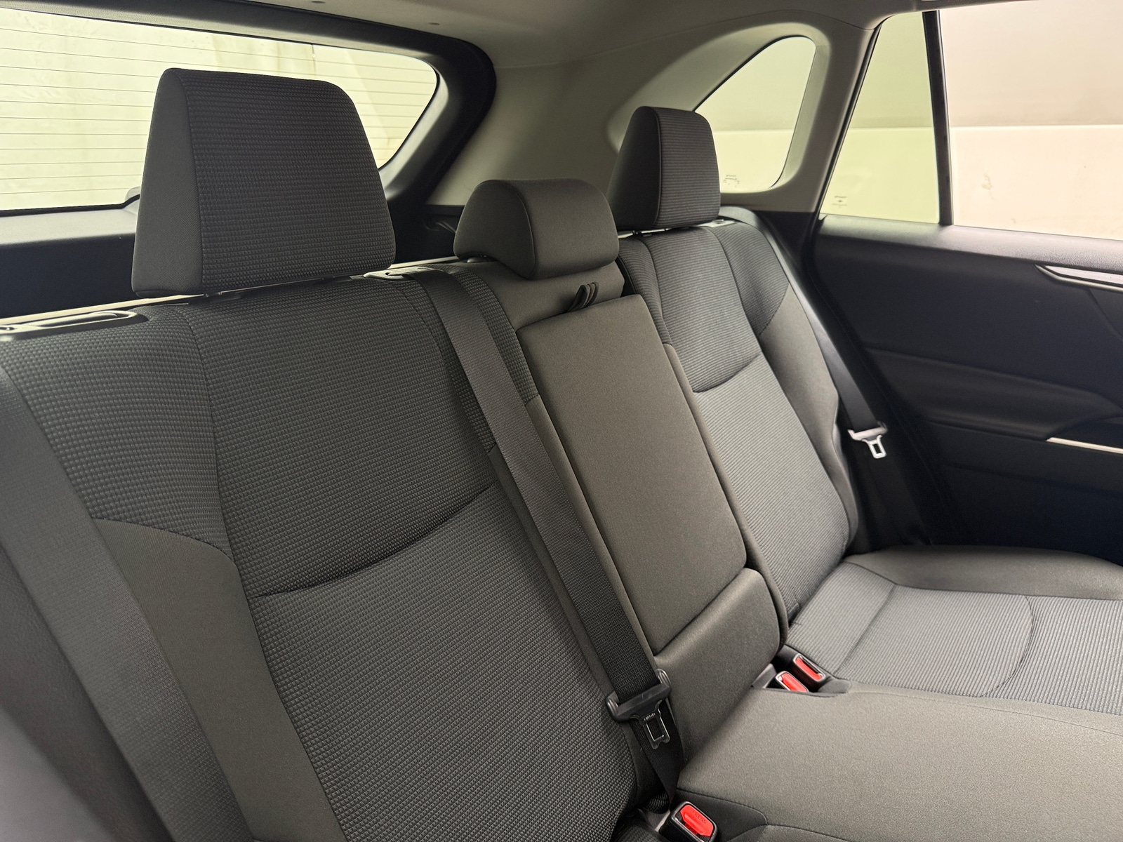 Thumbnail: 2021 Toyota RAV4 - 6