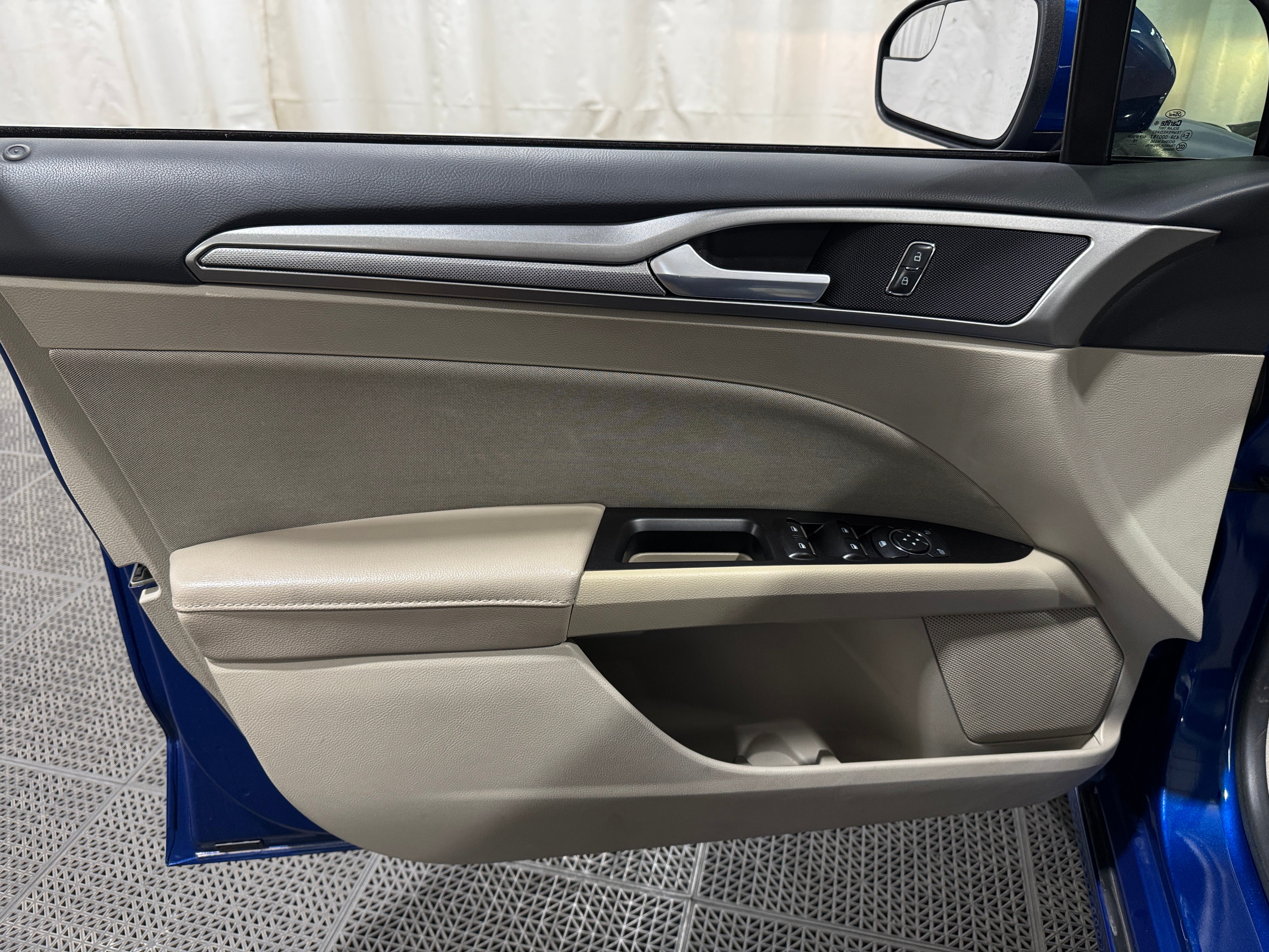 Used 2017 Ford Fusion SE with VIN 3FA6P0HD4HR293402 for sale in Auburn, WA