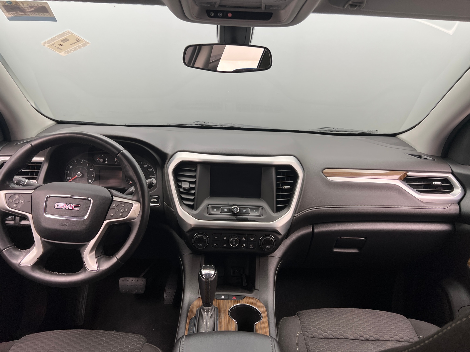 Thumbnail: 2018 GMC Acadia - 3