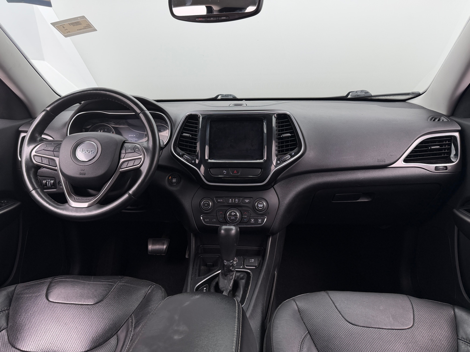 Thumbnail: 2019 Jeep Cherokee - 2
