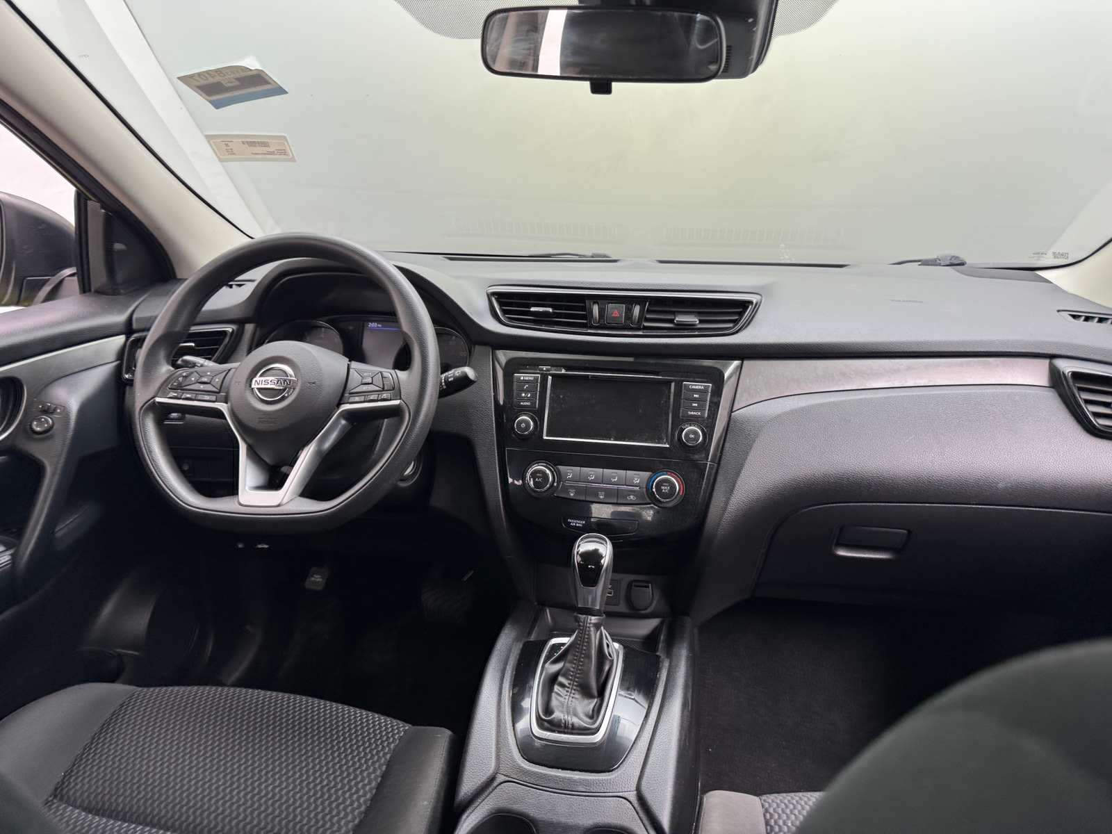 Thumbnail: 2021 Nissan Rogue Sport - 3
