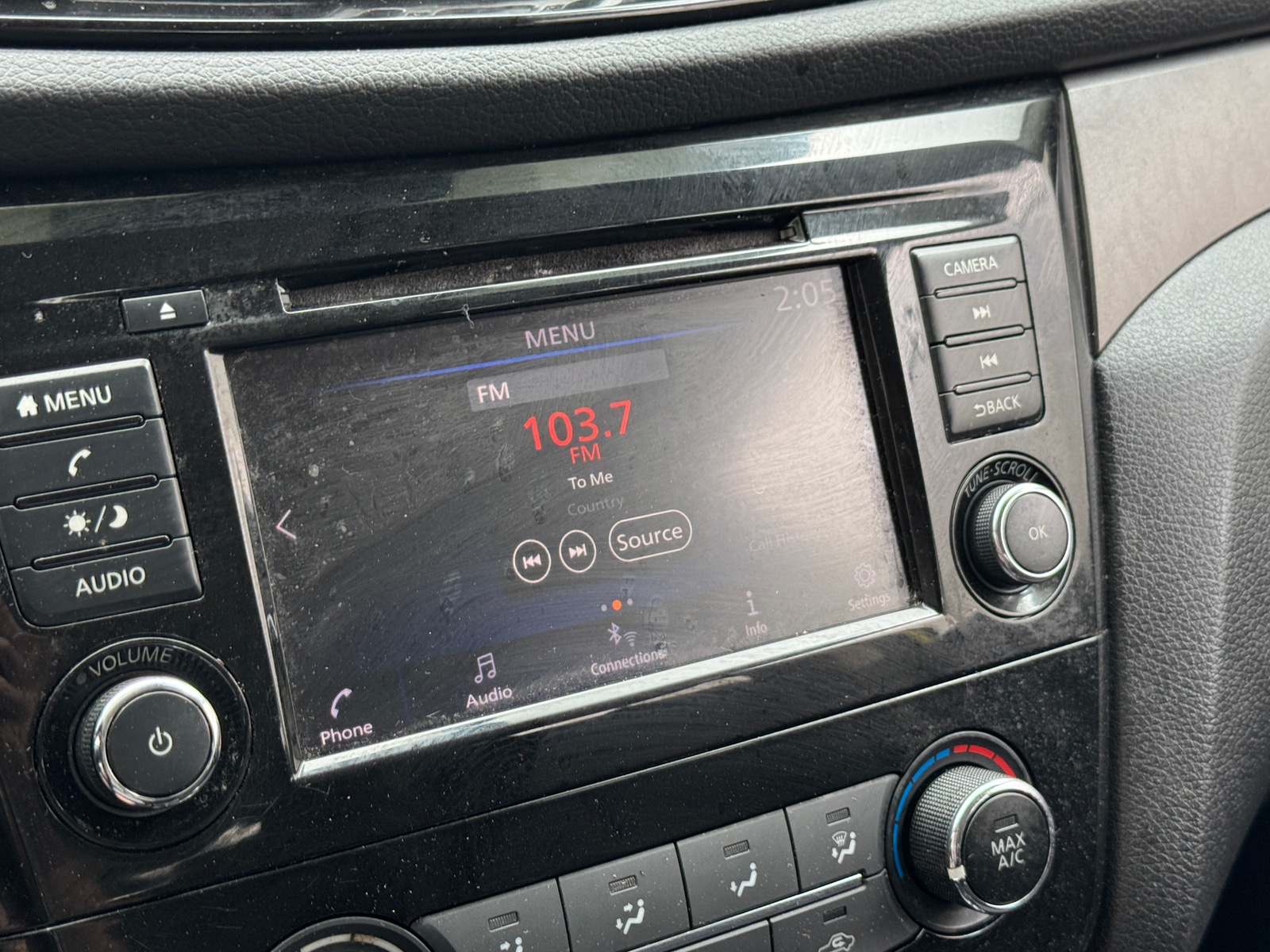 Thumbnail: 2021 Nissan Rogue Sport - 4