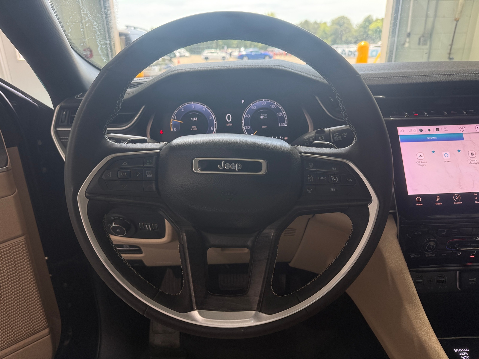 Thumbnail: 2023 Jeep Grand Cherokee L - 4