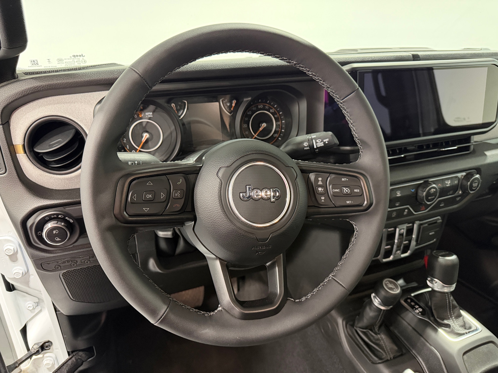 Thumbnail: 2025 Jeep Gladiator - 5