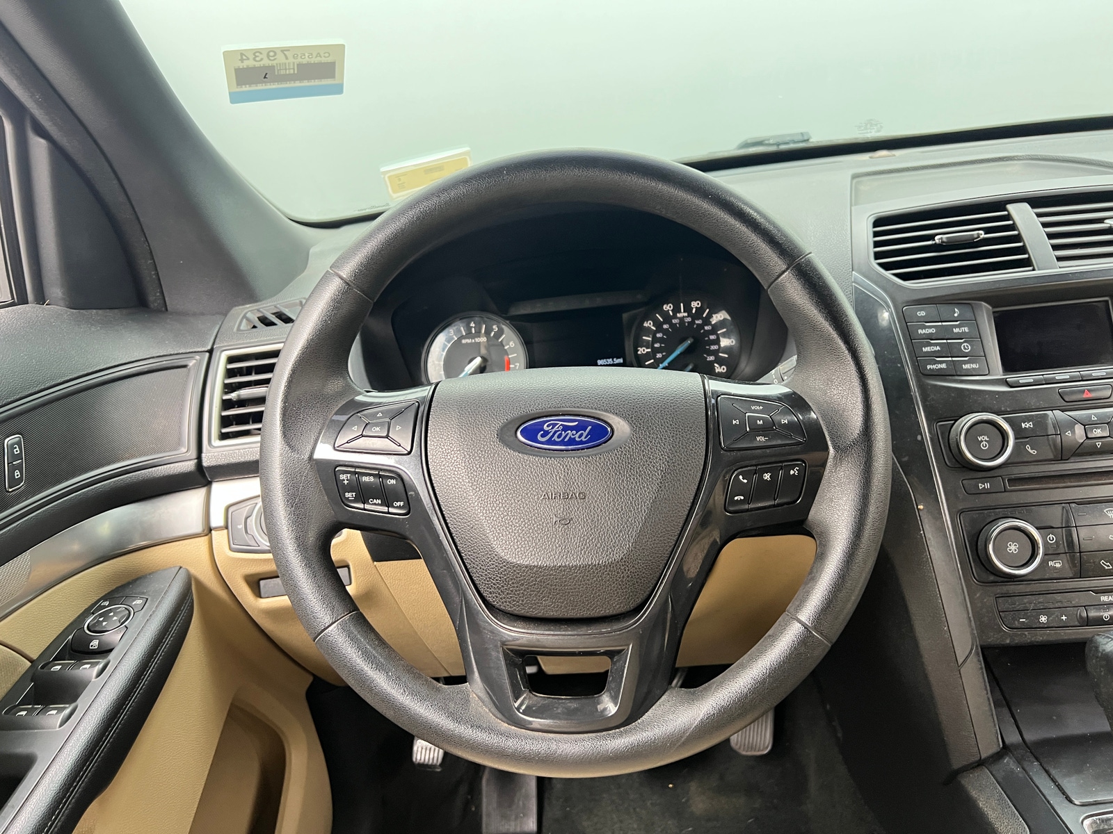 Thumbnail: 2017 Ford Explorer - 5