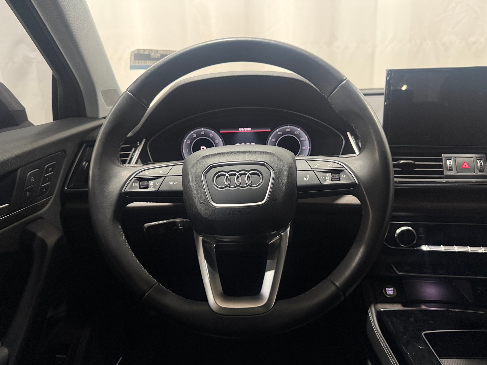 Thumbnail: 2023 Audi Q5 - 4