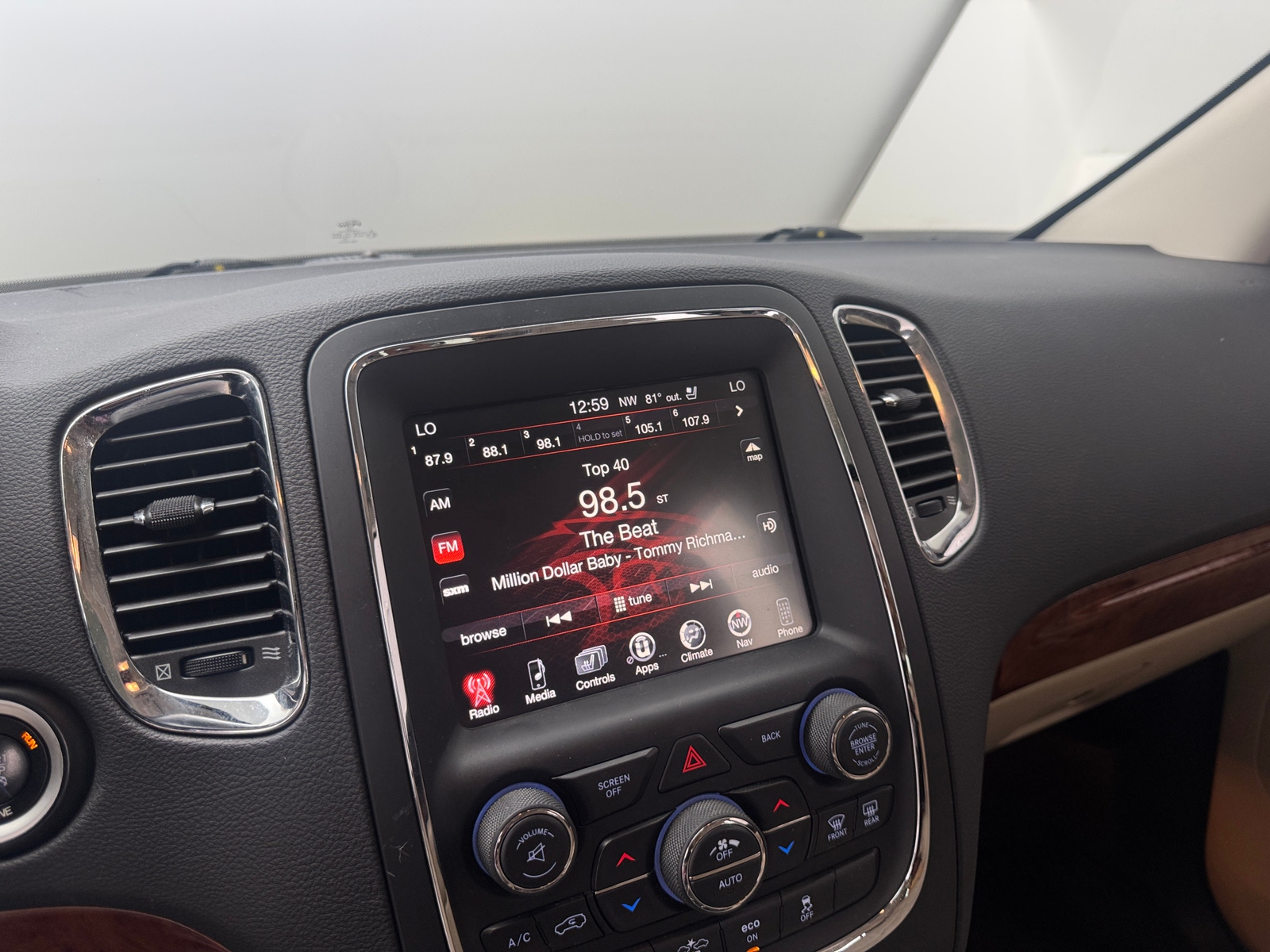 Thumbnail: 2015 Dodge Durango - 3