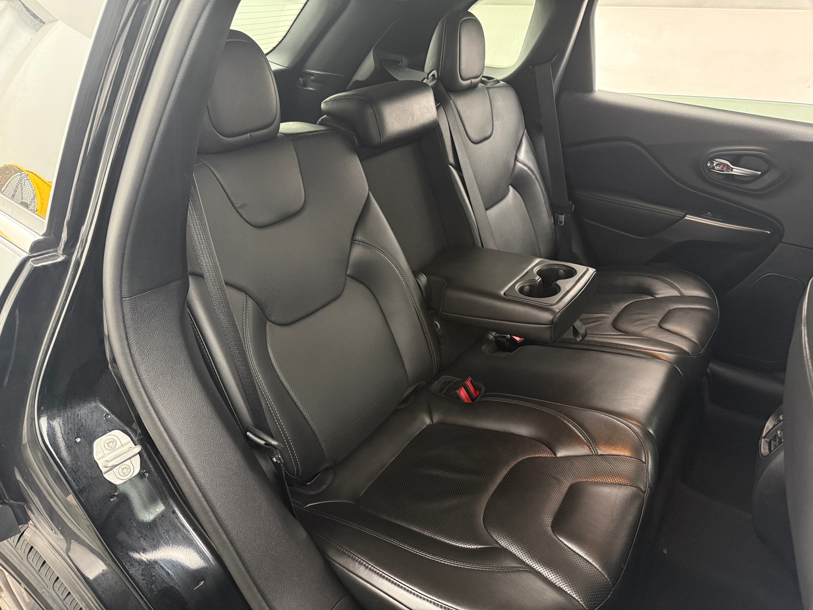 Thumbnail: 2021 Jeep Cherokee - 5