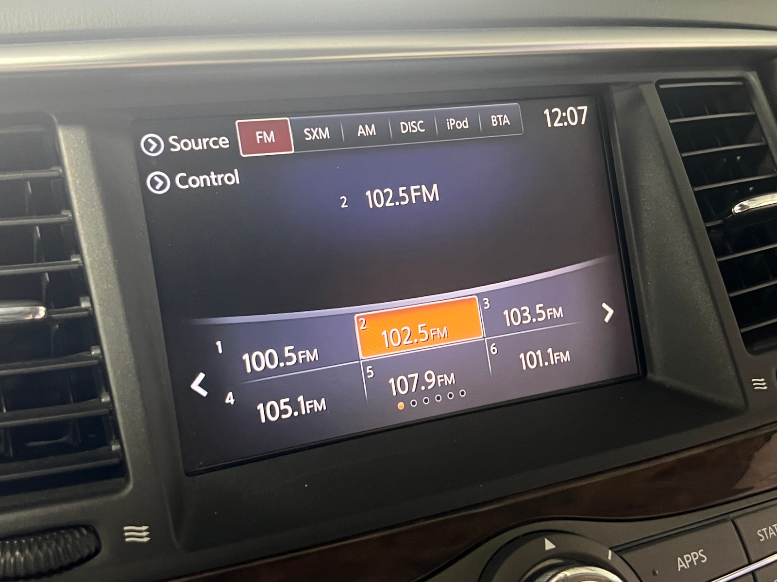 Thumbnail: 2018 Nissan Armada - 3
