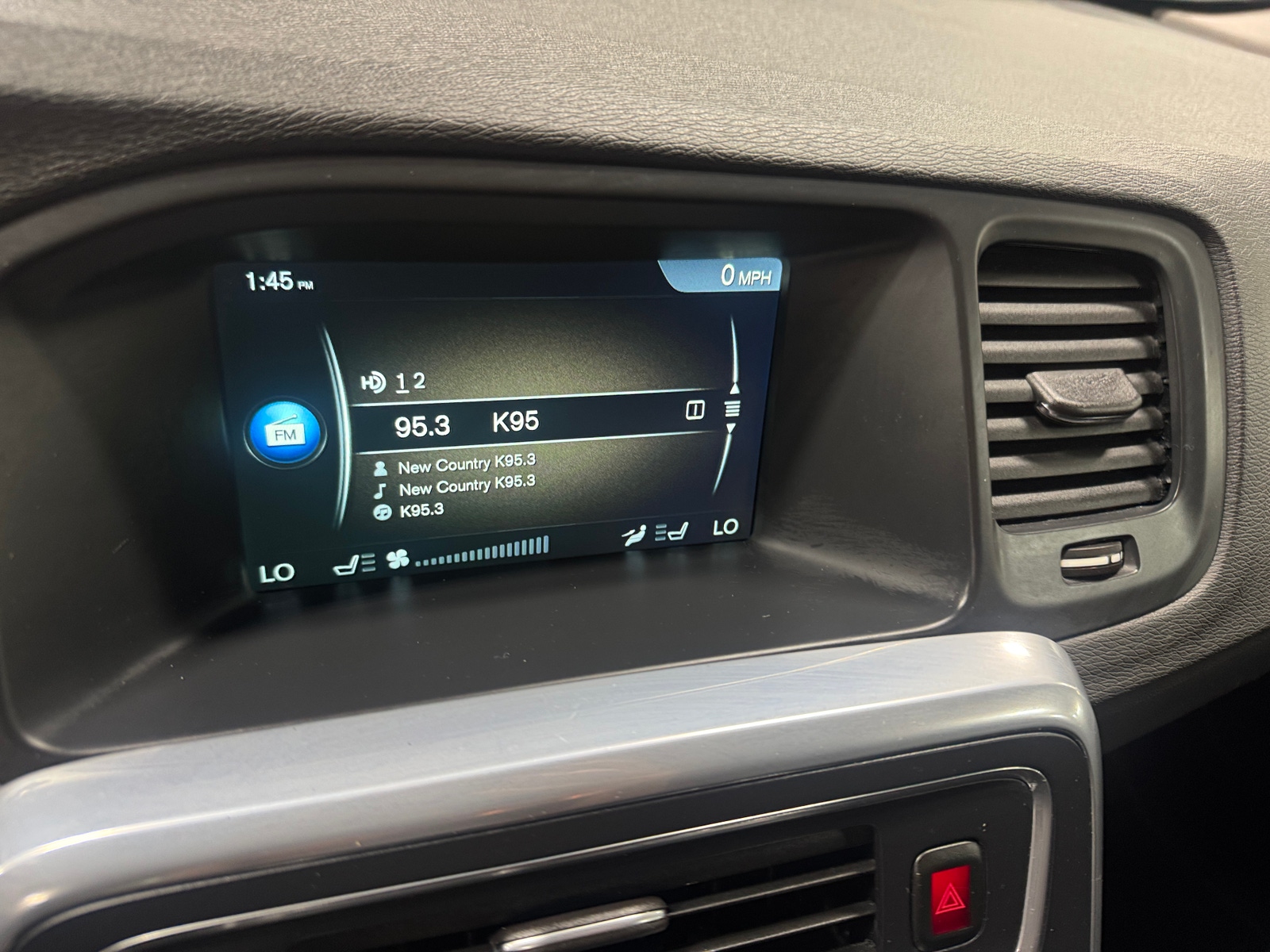 Thumbnail: 2016 Volvo V60 - 3