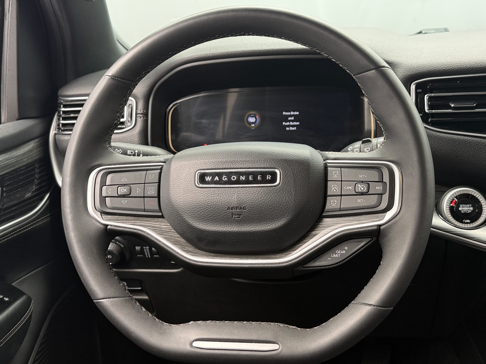 Thumbnail: 2024 Jeep Wagoneer - 4