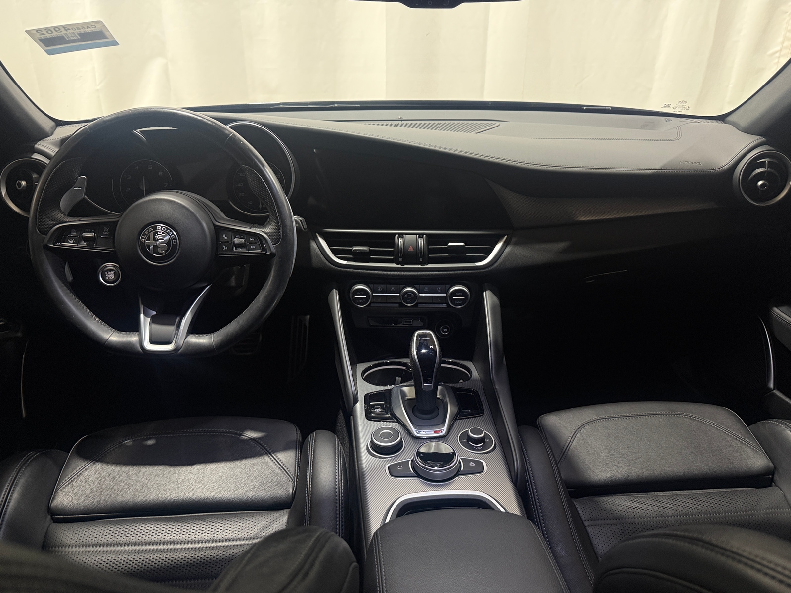 Thumbnail: 2023 Alfa Romeo Giulia - 2