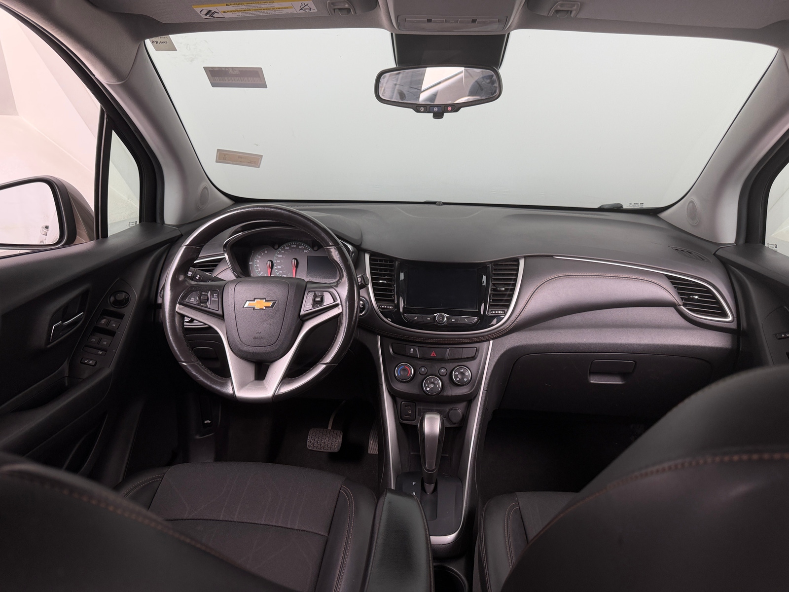 Thumbnail: 2022 Chevrolet Trax - 2