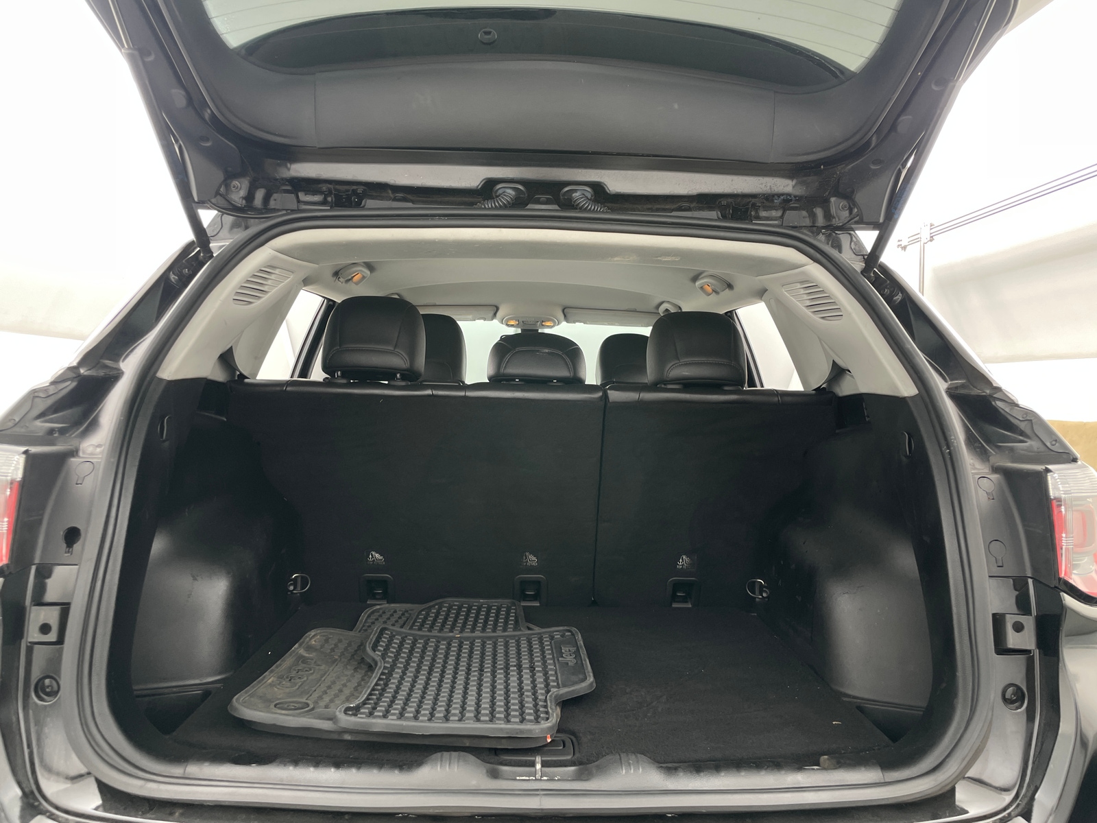 Thumbnail: 2019 Jeep Compass - 7