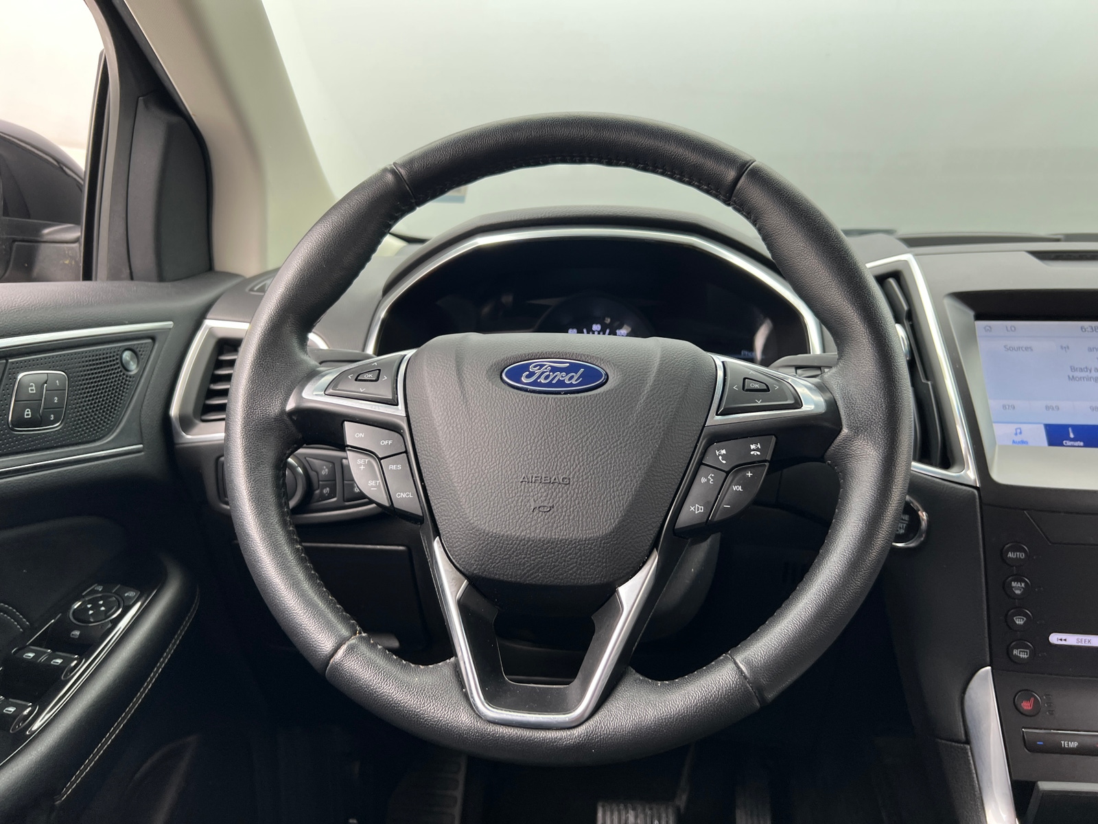 Thumbnail: 2020 Ford Edge - 4