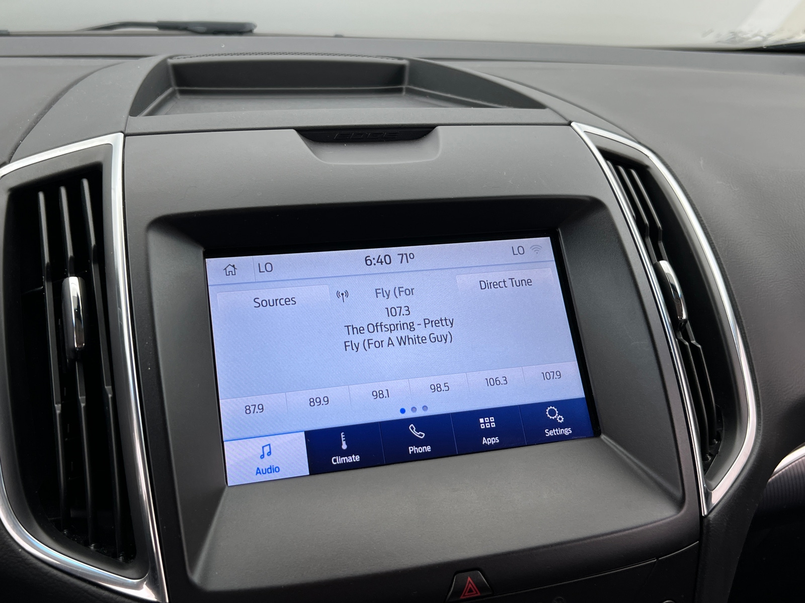 Thumbnail: 2020 Ford Edge - 3