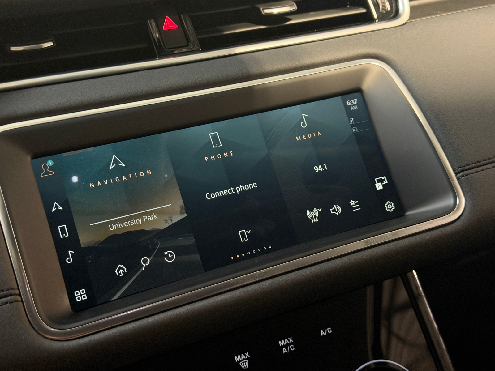 Thumbnail: 2022 Land Rover Range Rover Evoque - 3