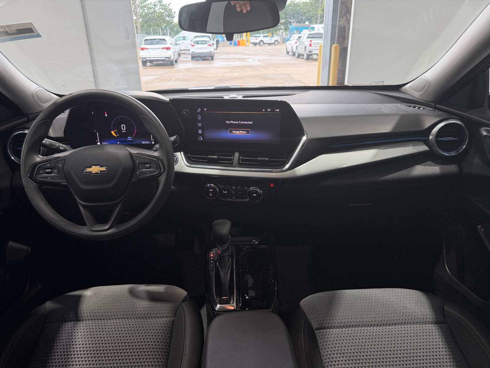 Thumbnail: 2025 Chevrolet Trax - 3