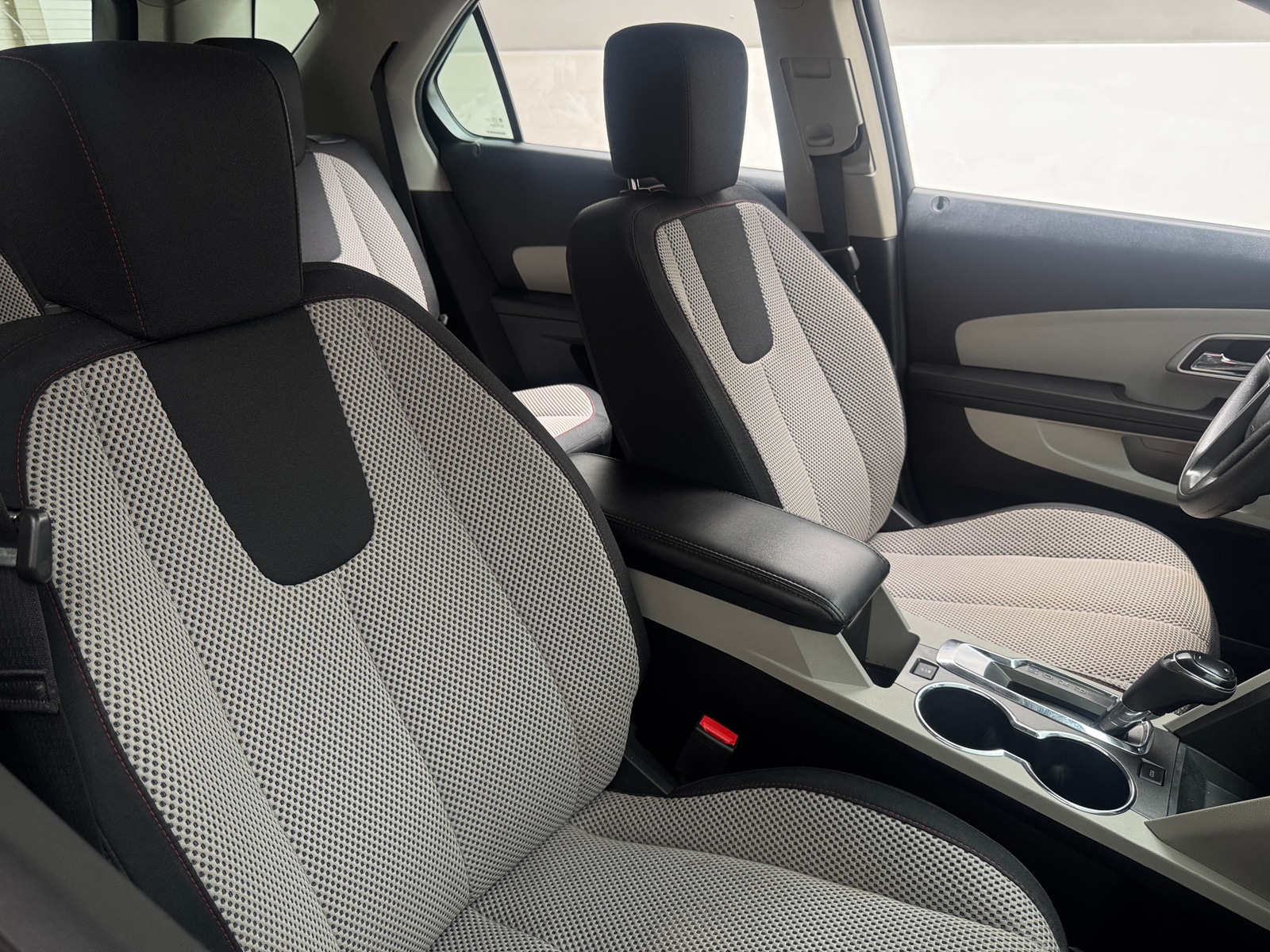 Thumbnail: 2017 Chevrolet Equinox - 2