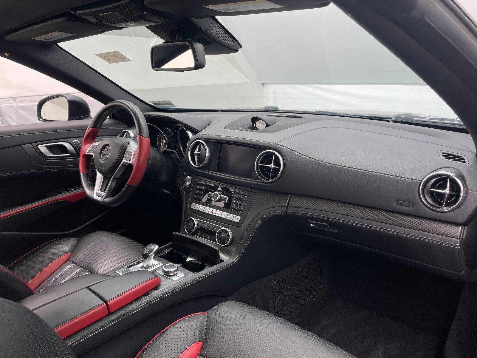 Thumbnail: 2016 Mercedes-Benz SL-Class - 2