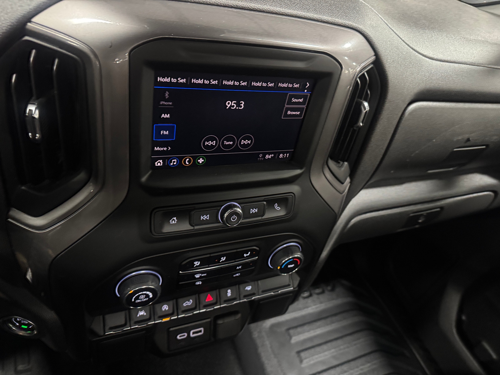 Thumbnail: 2025 Chevrolet Silverado 1500 - 4