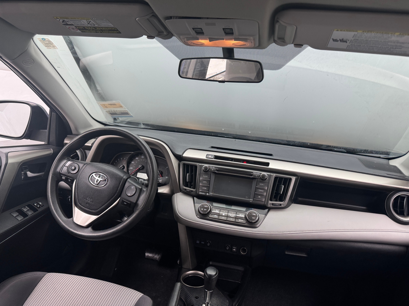 Thumbnail: 2015 Toyota RAV4 - 3