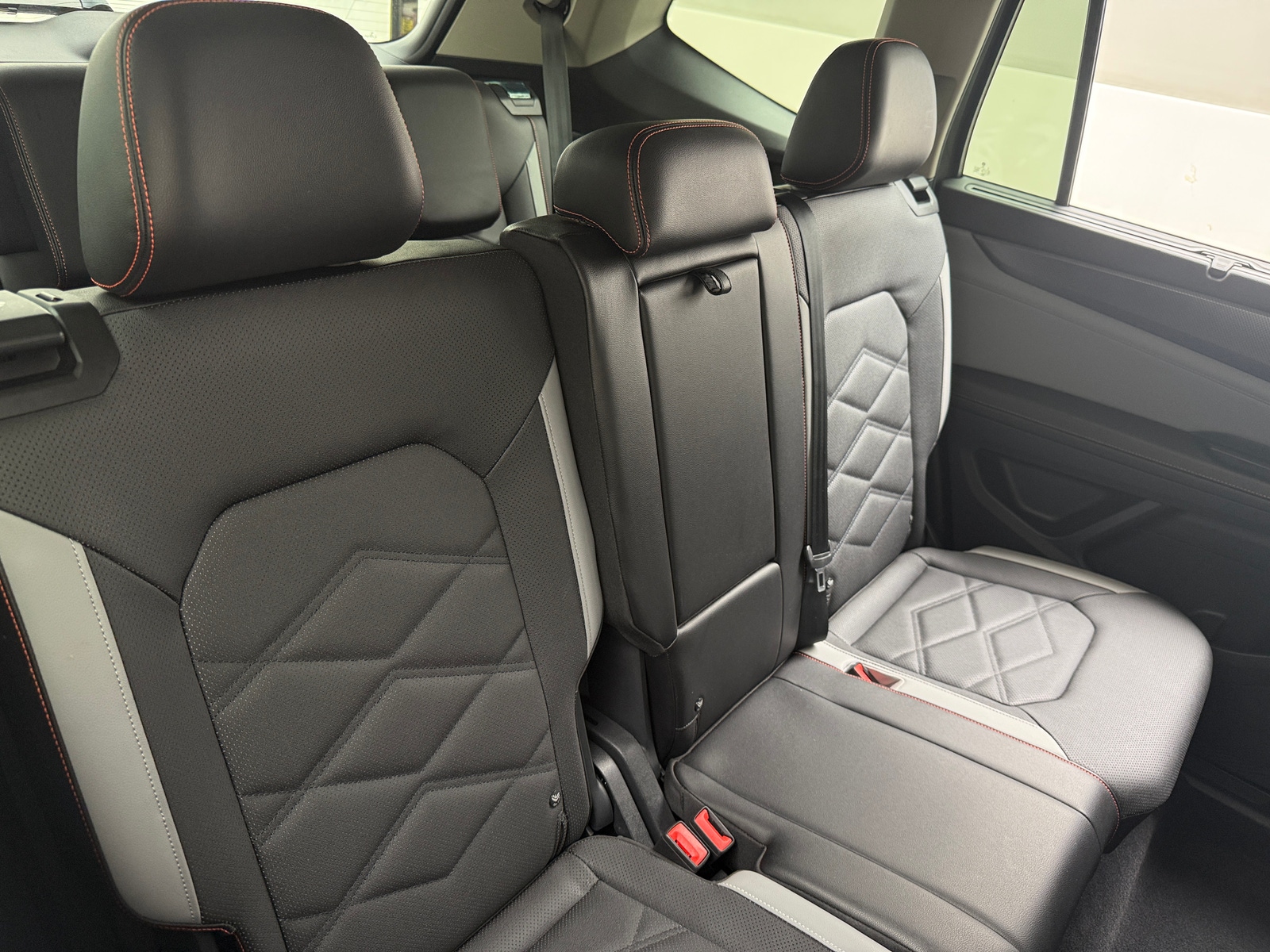 Thumbnail: 2024 Volkswagen Atlas - 5