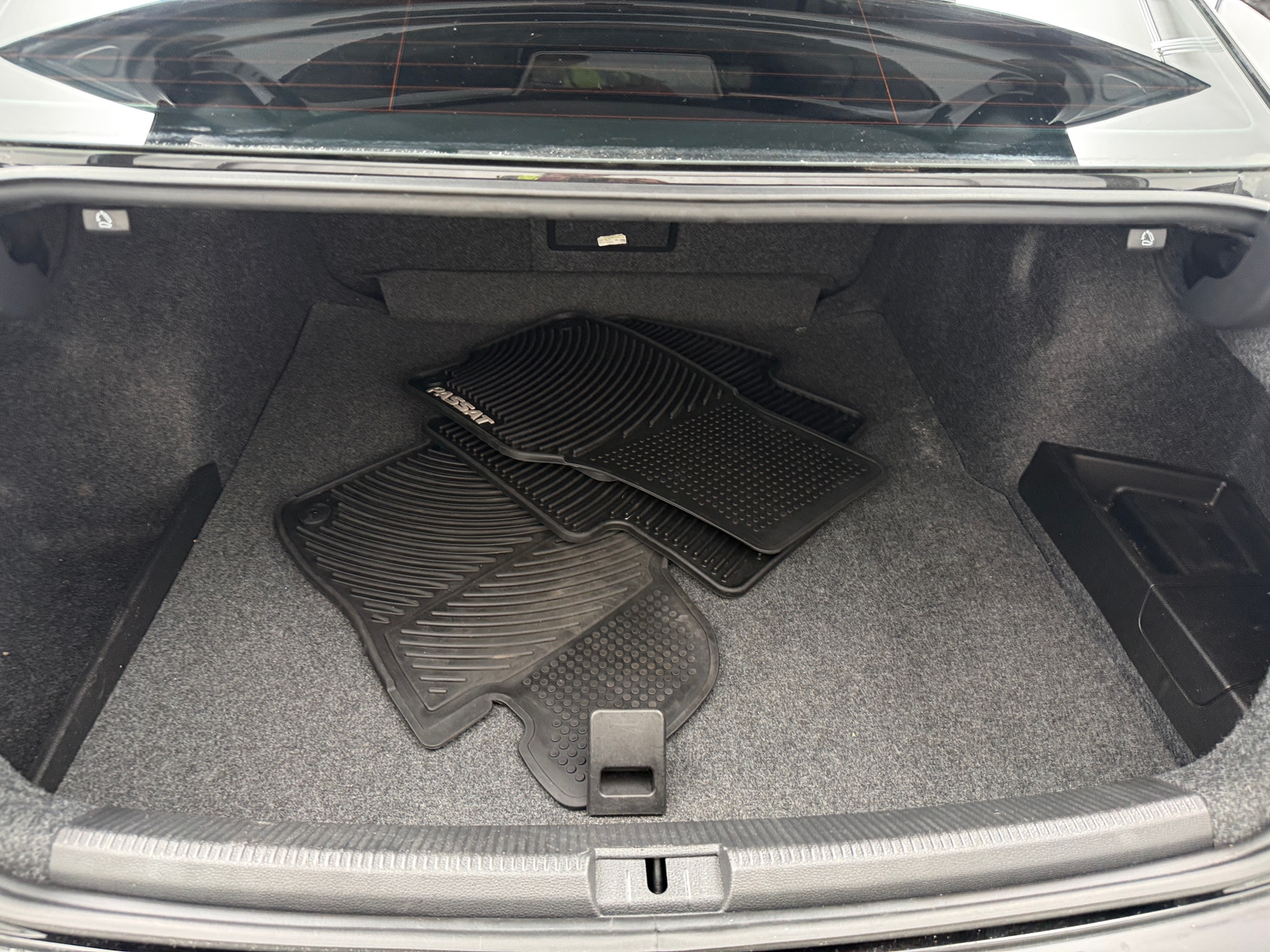 Thumbnail: 2014 Volkswagen Passat - 6