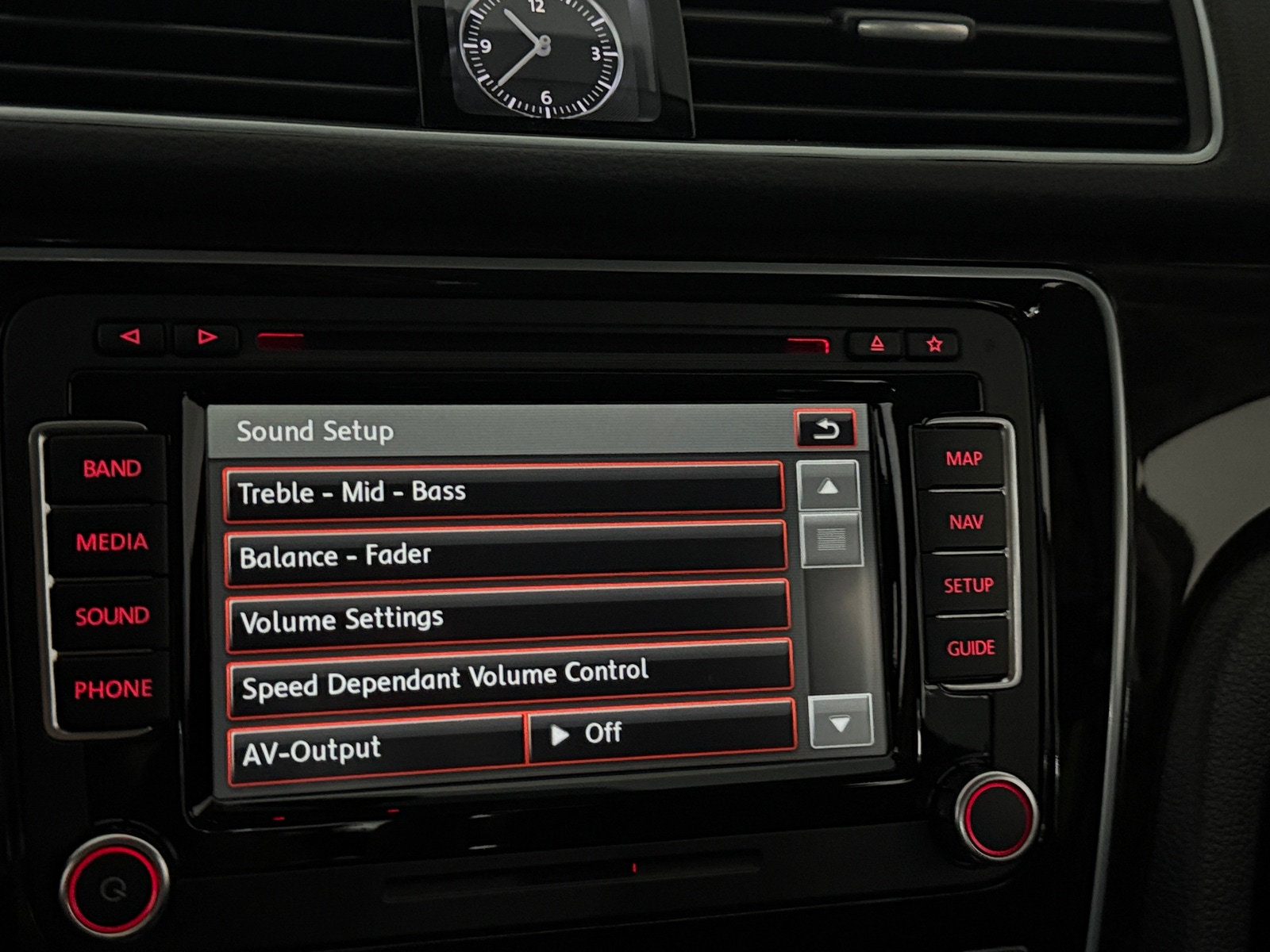 Thumbnail: 2014 Volkswagen Passat - 3