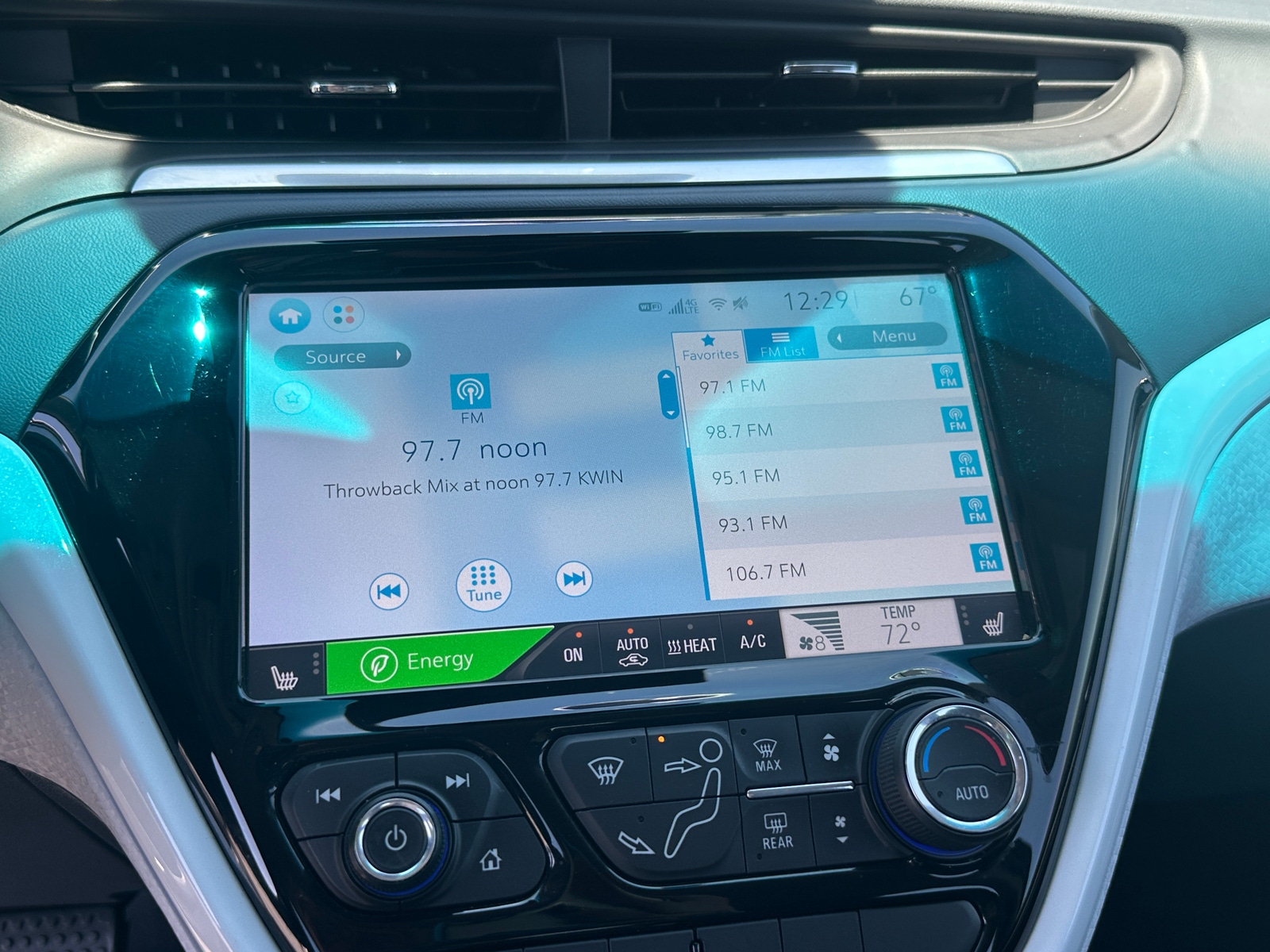 Thumbnail: 2019 Chevrolet Bolt EV - 3