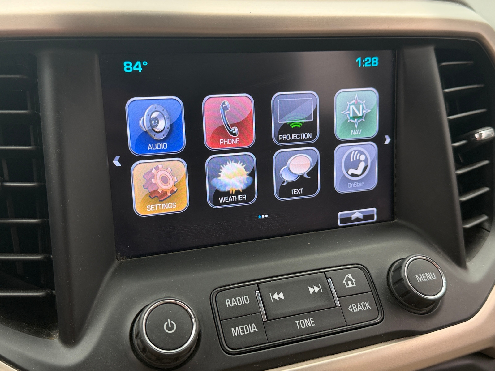Thumbnail: 2018 GMC Acadia - 3