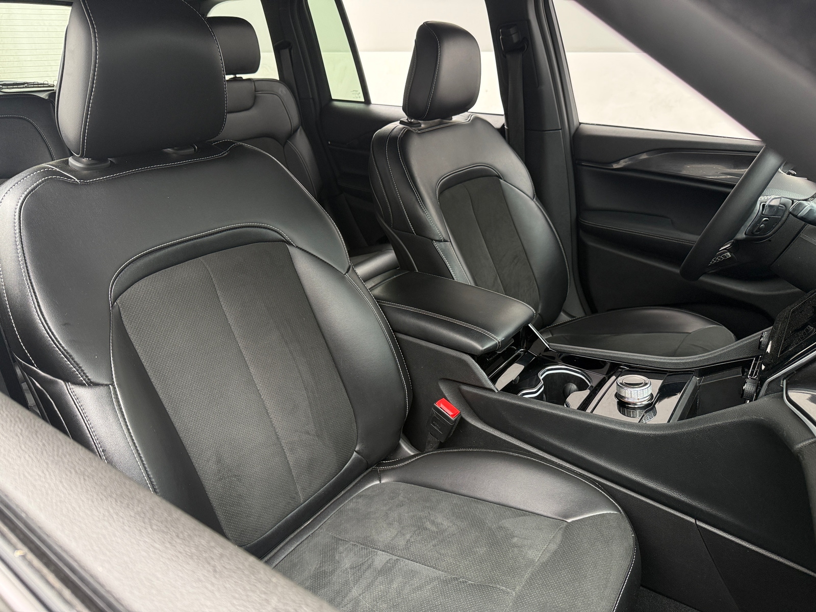 Thumbnail: 2023 Jeep Grand Cherokee - 2