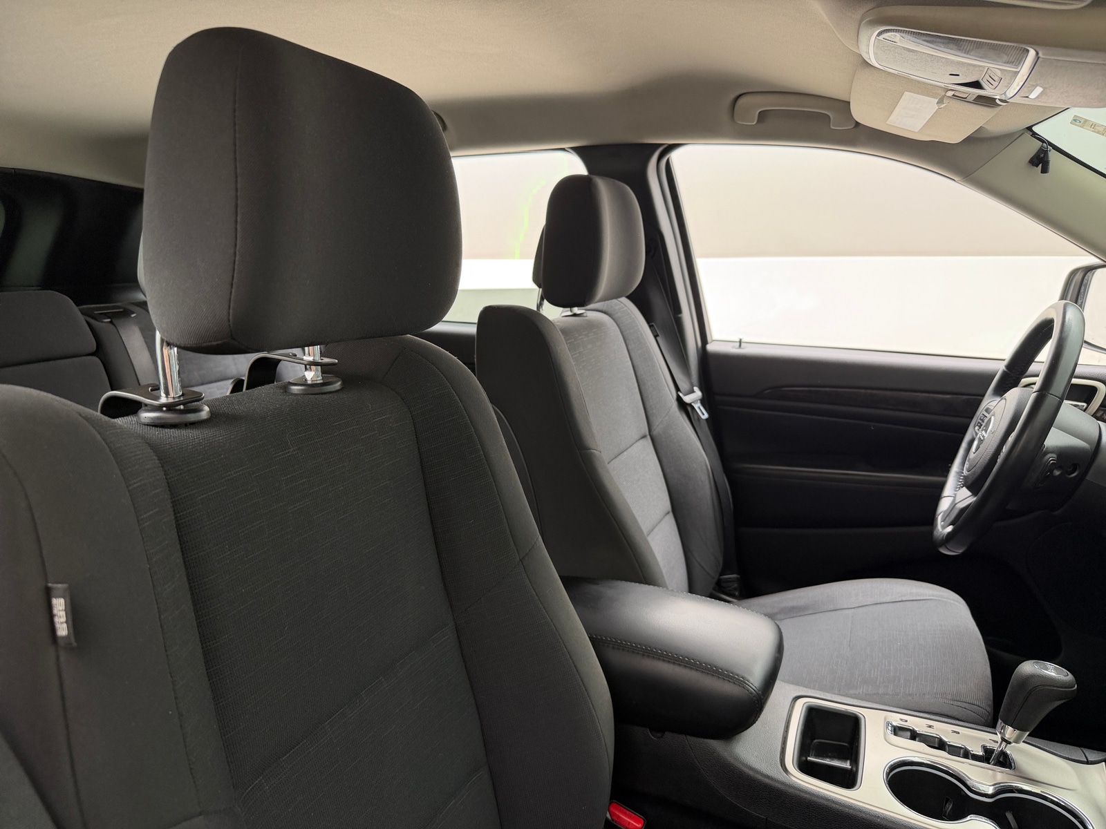 Thumbnail: 2011 Jeep Grand Cherokee - 2